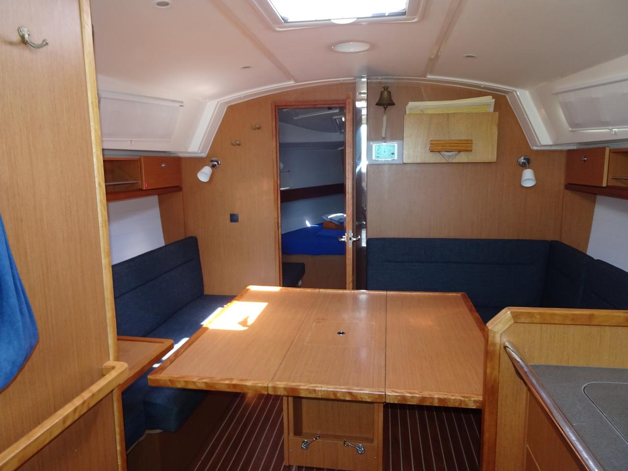 Photo #6 - Bavaria Cruiser 36 (Adora) en Primosten - 29362