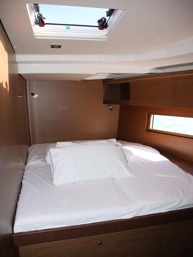 Oceanis 51.1 - 5 + 1 cab. (Pearl Dreams)  - 24