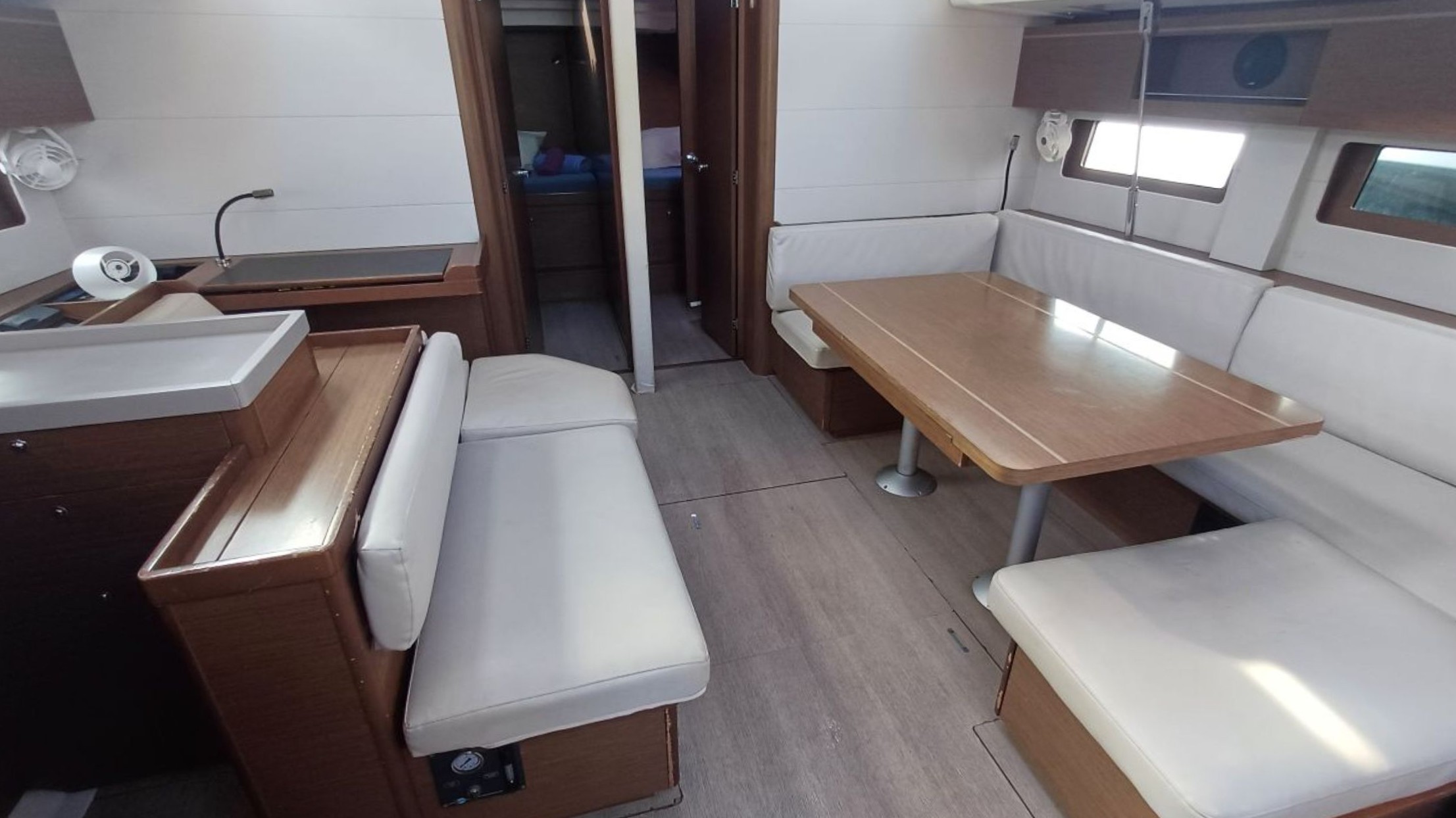 Photo #7 - Oceanis 51.1 - 5 + 1 cab. (AMPHITRITE) in Lavrion - 29423