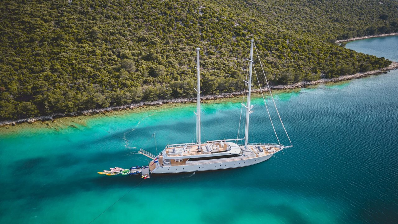 Photo #6 - MS Custom Aurum Sky (M/S Aurum Sky) in Split - 29458