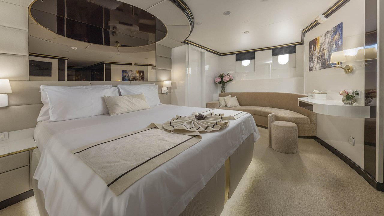Photo #25 - MS Custom Aurum Sky (M/S Aurum Sky) in Split - 29458
