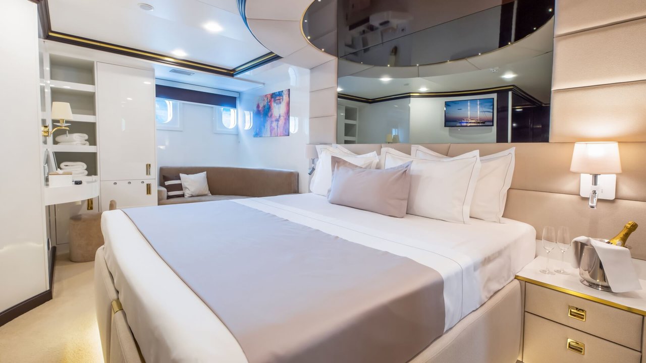 Photo #31 - MS Custom Aurum Sky (M/S Aurum Sky) in Split - 29458