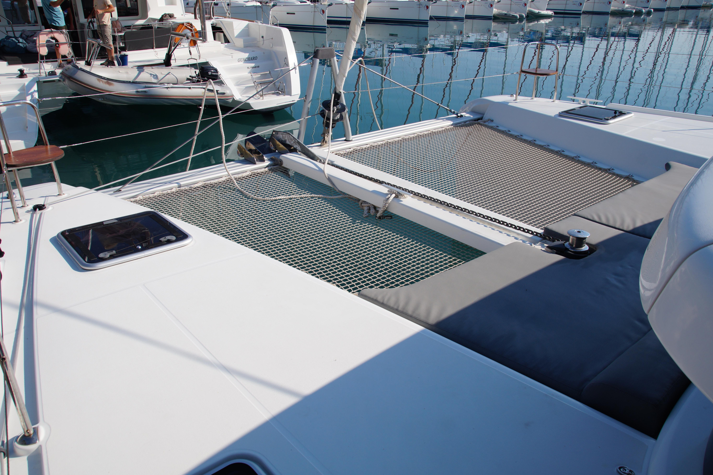 Photo #7 - Lagoon 42 - 4 + 2 cab. (Sea novels) in Paleros - 29479