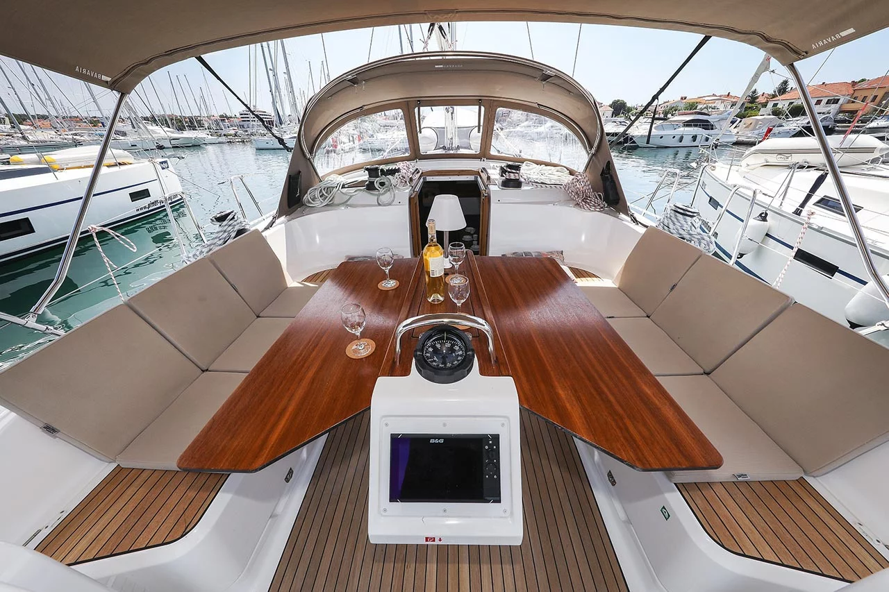 Bavaria Cruiser 46 Style - 4 cab. (Sunshine)  - 8