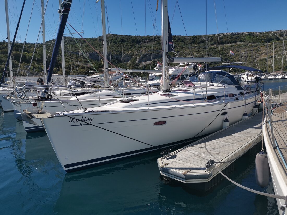Photo #4 - Bavaria 42 Cruiser (Sea King) in Primosten - 29488