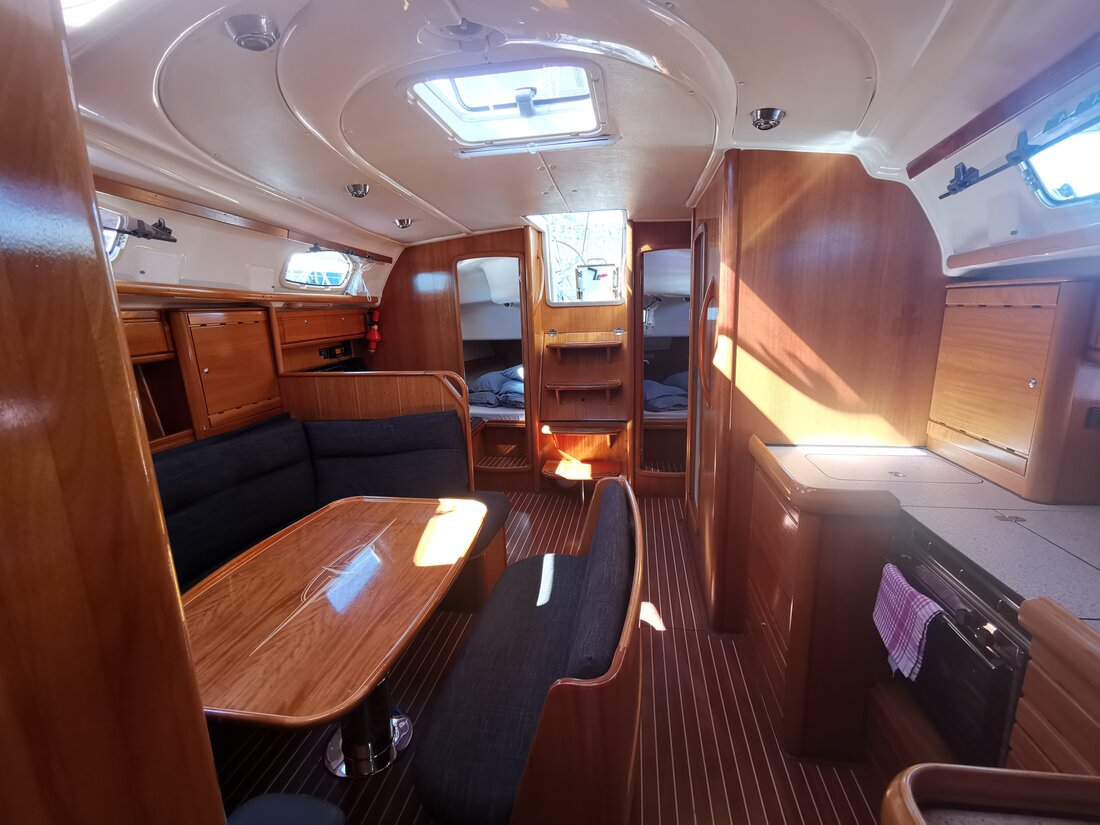 Photo #9 - Bavaria 42 Cruiser (Sea King) in Primosten - 29488