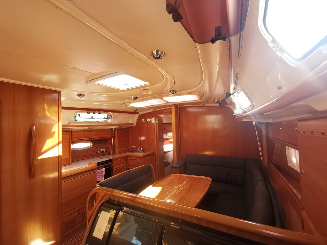 Photo #10 - Bavaria 42 Cruiser (Sea King) in Primosten - 29488