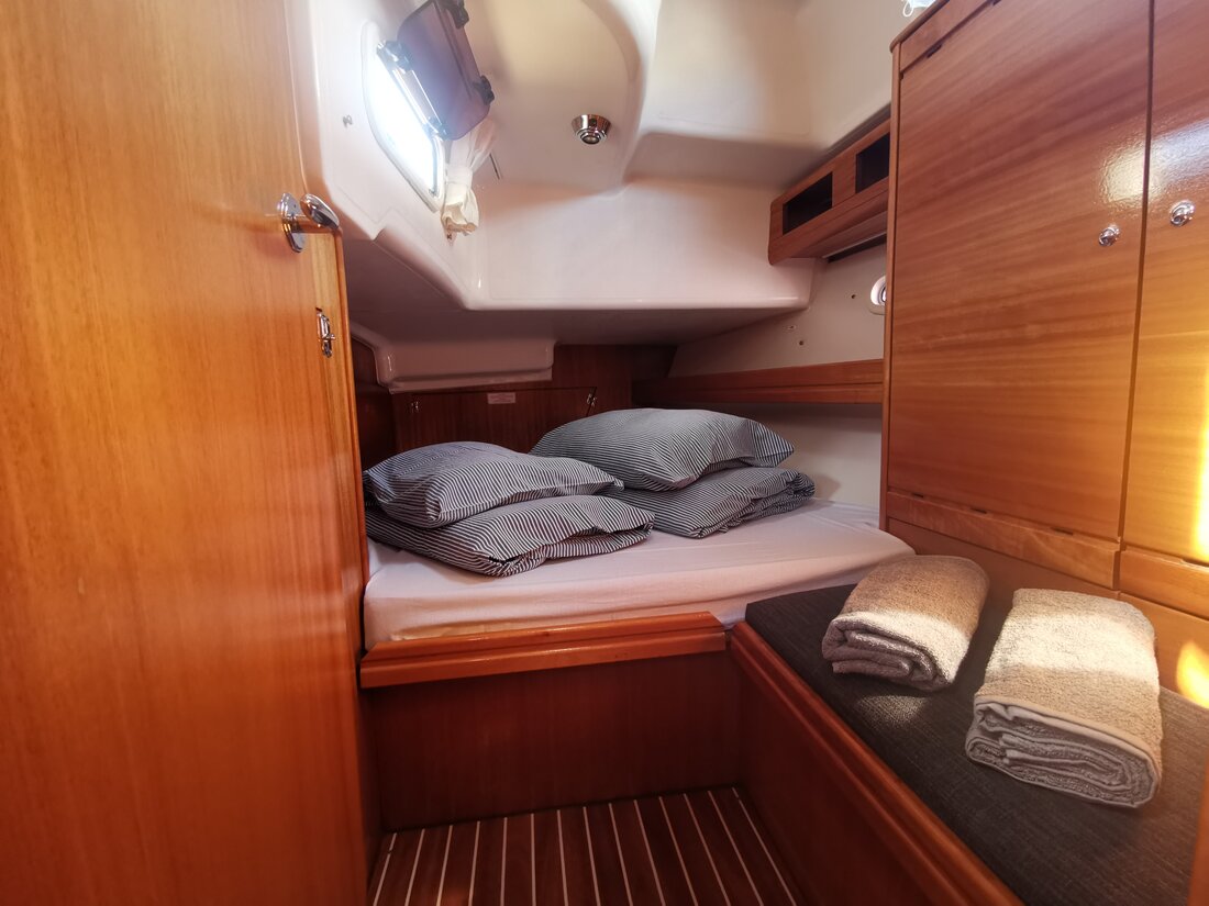 Photo #12 - Bavaria 42 Cruiser (Sea King) in Primosten - 29488