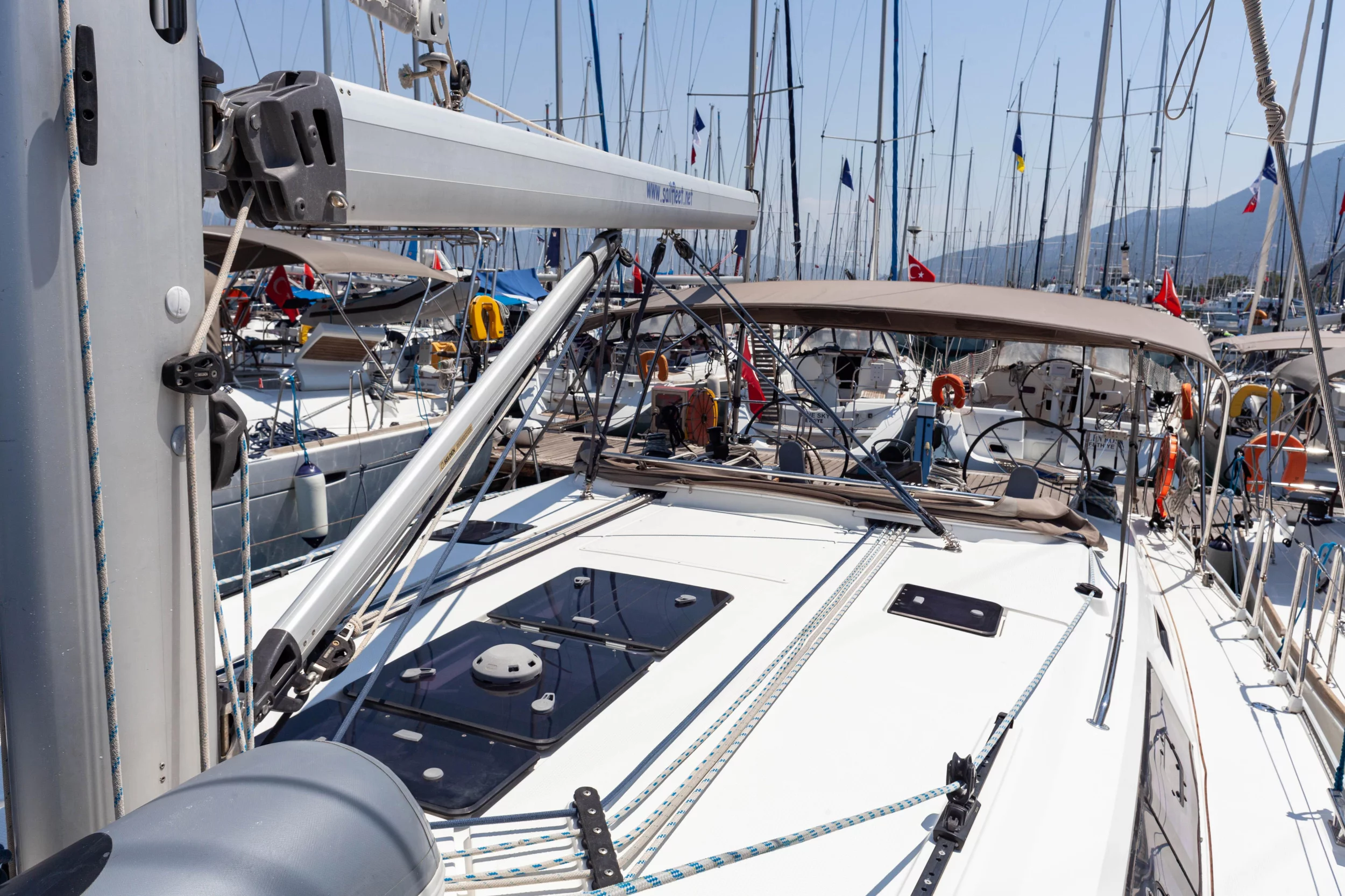 Bavaria Cruiser 46 - 4 cab. (Sail Vega)  - 4