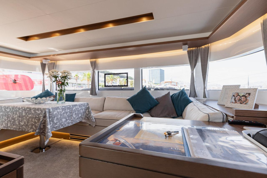 Photo #11 - Lagoon 50 - 5 + 2 cab. (Princess Kiss - Crewed) in Split - 29500