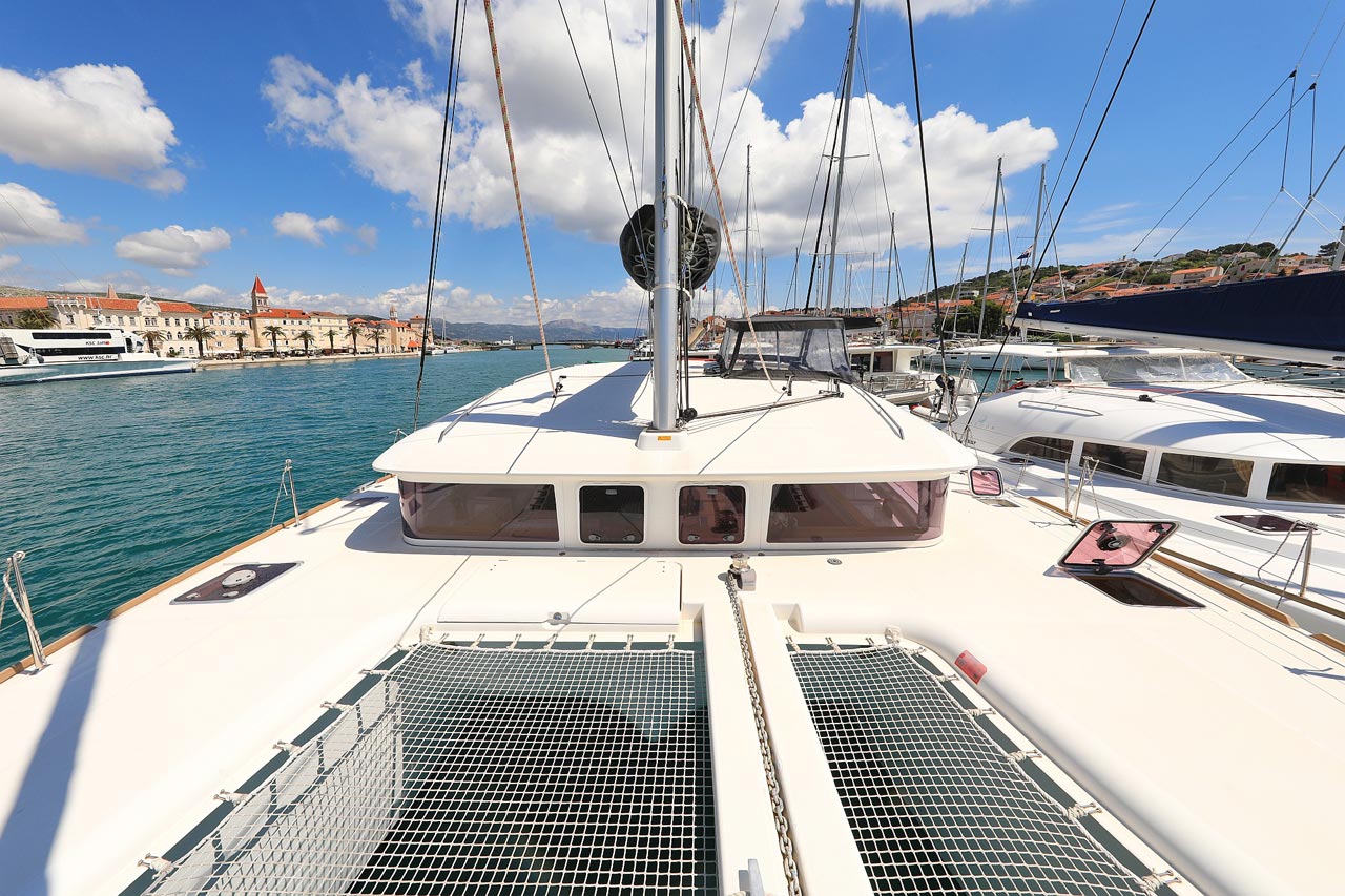 Photo #5 - Lagoon 400 - 4 + 2 cab. (Pagomo nayan) in Trogir - 29502