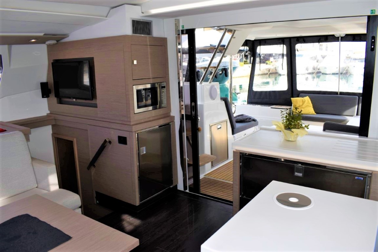 Photo #8 - Fountaine Pajot Saona 47 Quintet - 5 + 1 cab. (Desafinado) in Trogir - 29506