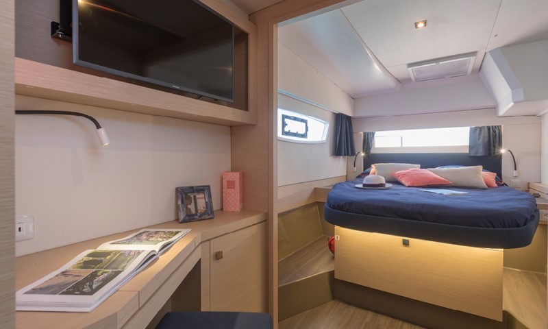 Photo #13 - Fountaine Pajot Astrea 42 - 4 + 2 cab. (BELLA BARCA) in La Paz - 29548
