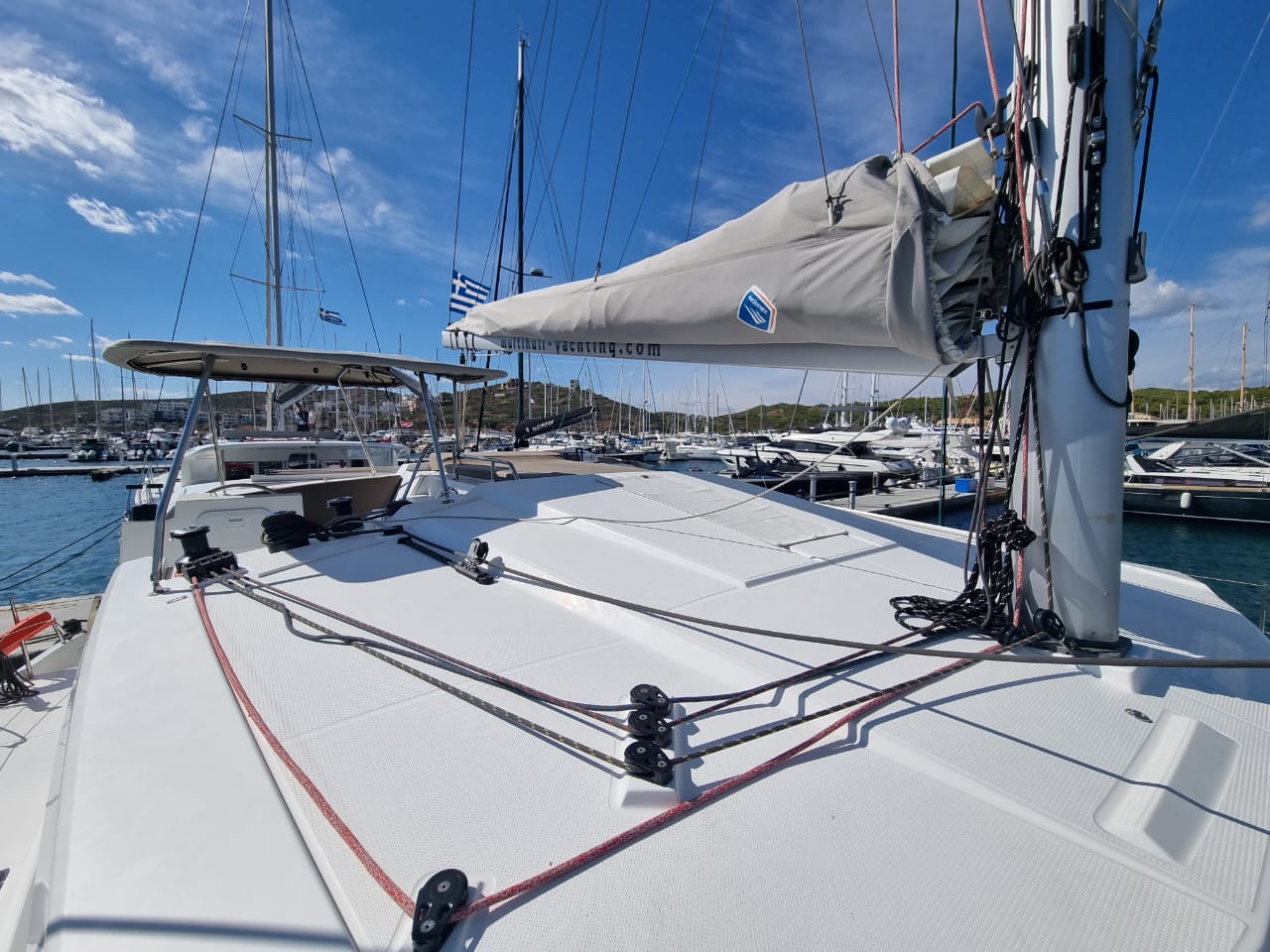 Photo #6 - Fountaine Pajot Astrea 42 - 4 + 2 cab. (Princess Kiara) in Lavrion - 29588