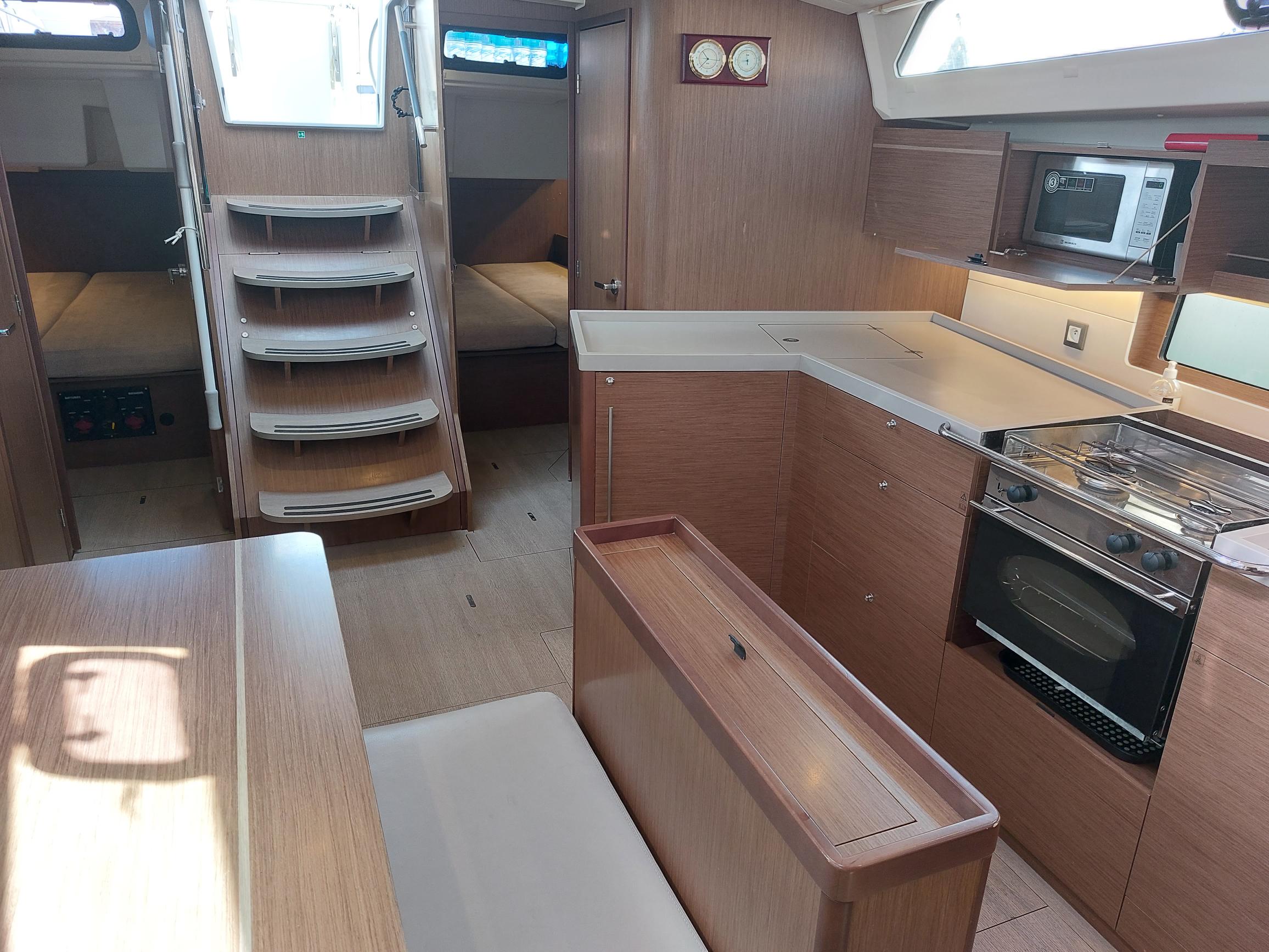 Photo #10 - Oceanis 46.1 (Kalmi) in Lavrion - 29622