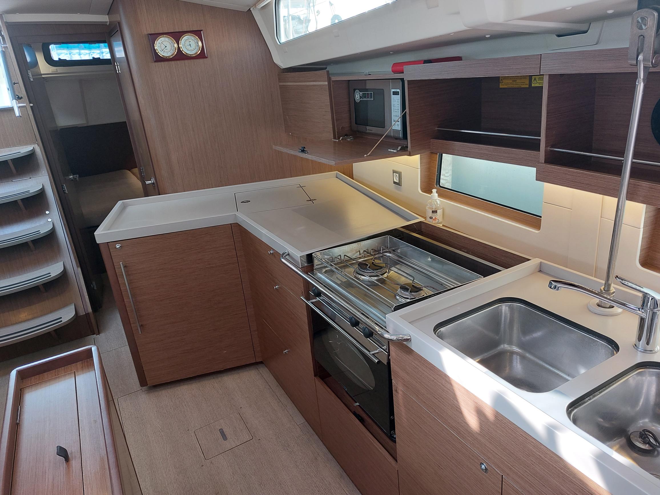 Photo #12 - Oceanis 46.1 (Kalmi) in Lavrion - 29622