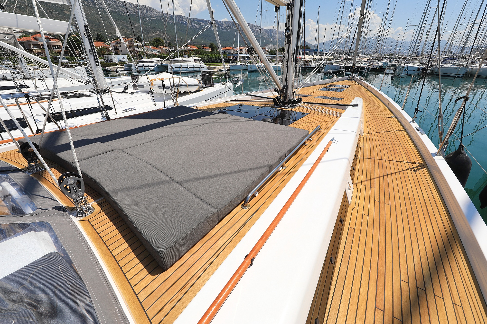 Photo #5 - Hanse 588 - 4 + 1 cab. (Nausicaa II) en Kastela - 29626