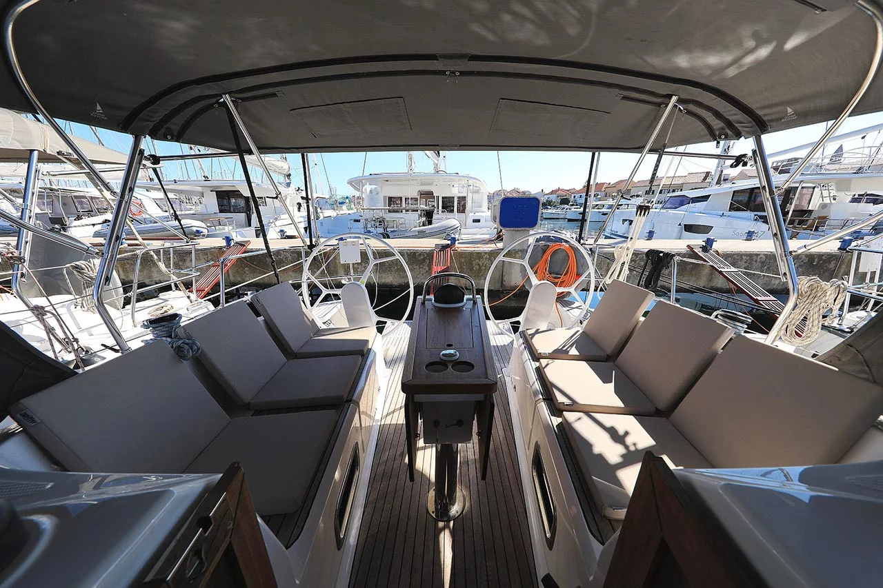 Bavaria Cruiser 37 - 3 cab. (Bahari)  - 8