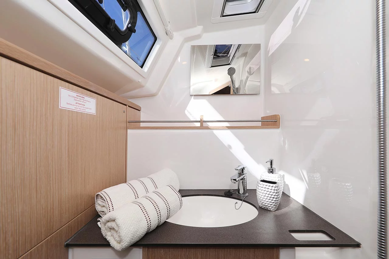 Bavaria Cruiser 37 - 3 cab. (Bahari)  - 24