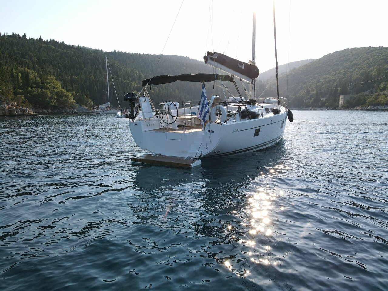 Photo #6 - Hanse 508 - 5 + 1 cab. (Apollo) in Kefalonia - 29664