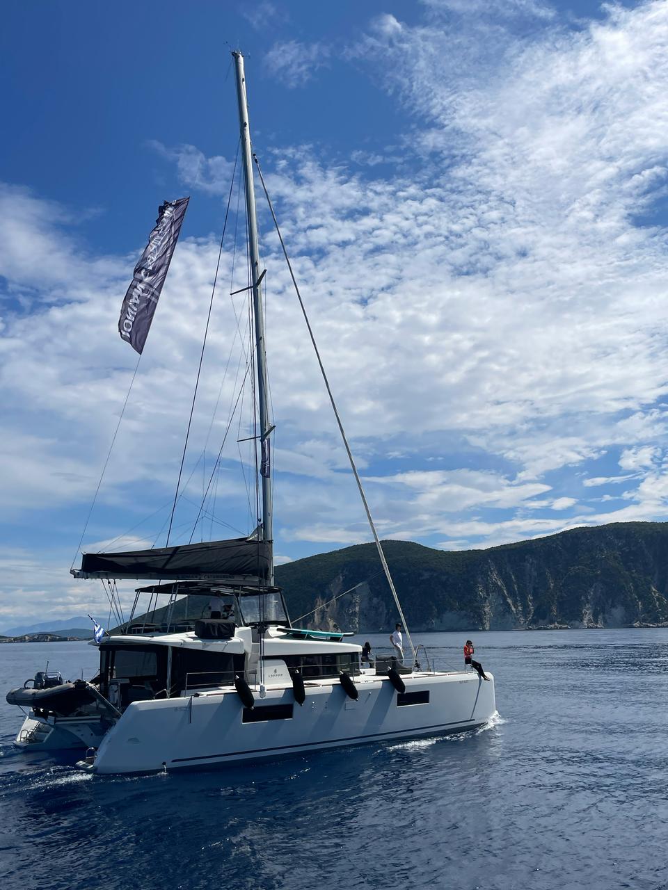 Photo #3 - Lagoon 52 F - 6 + 2 cab. (Blue Velvet) en Lefkada - 29671
