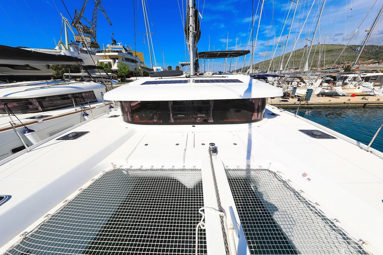 Photo #8 - Lagoon 42 - 4 + 2 cab. (Emily) in Trogir - 29673