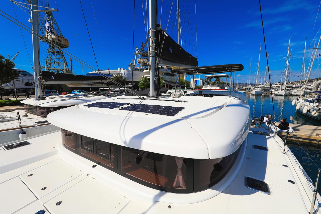Photo #9 - Lagoon 42 - 4 + 2 cab. (Emily) in Trogir - 29673