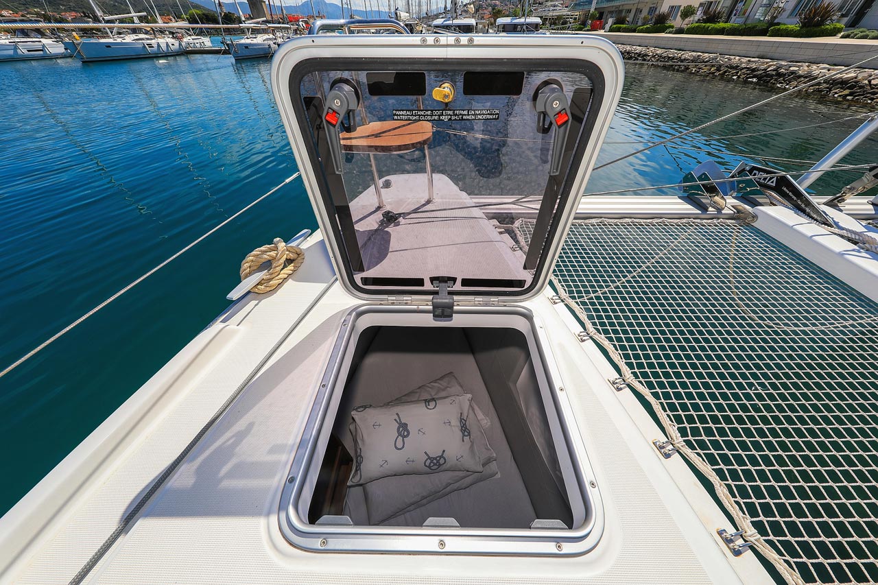 Photo #11 - Lagoon 42 - 4 + 2 cab. (Emily) in Trogir - 29673