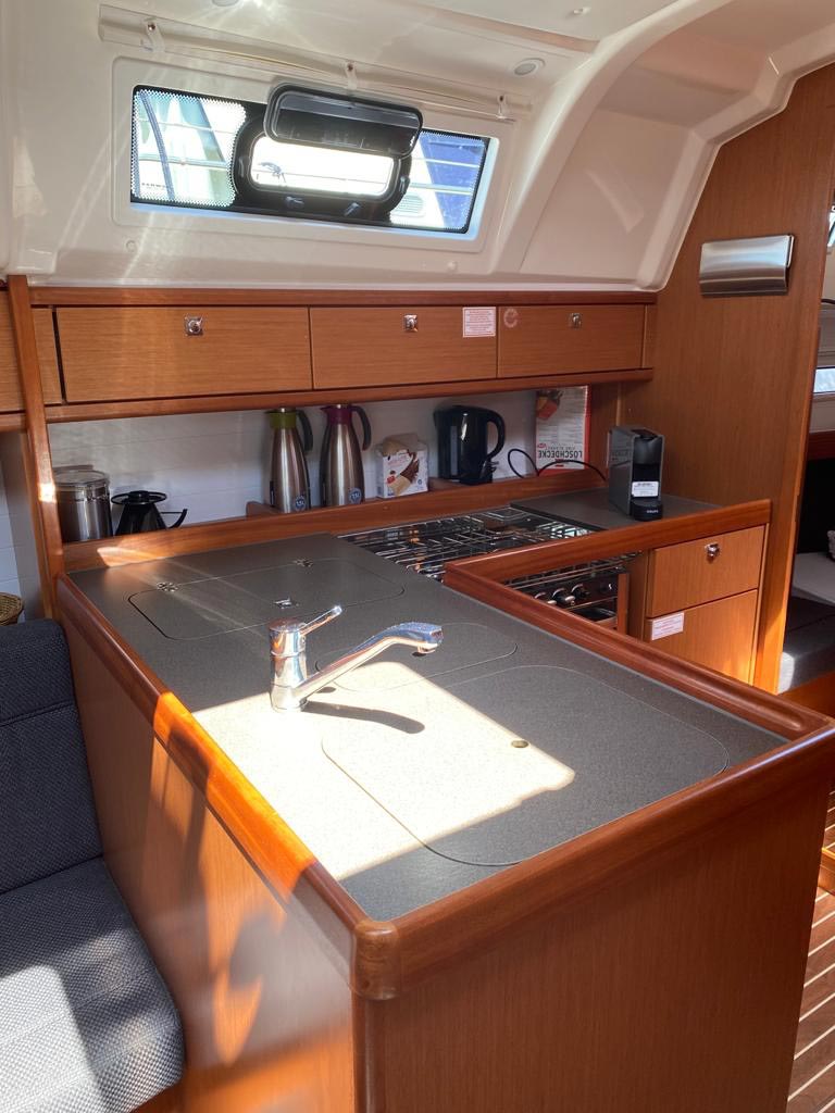 Photo #4 - Bavaria Cruiser 37 - 3 cab. (Joëlle) in Lelystad - 29707