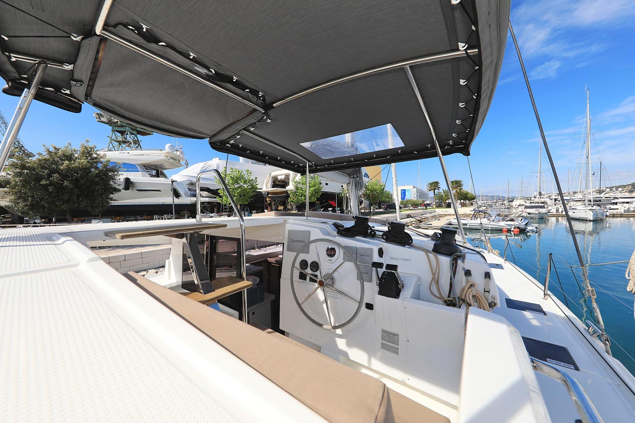 Photo #18 - Fountaine Pajot Lucia 40 - 4 cab. (Felicitas II) en Biograd - 29709