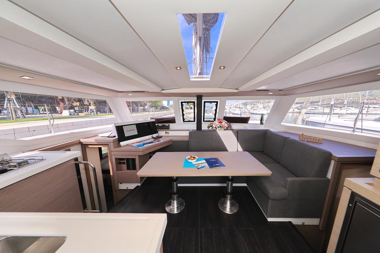 Photo #24 - Fountaine Pajot Lucia 40 - 4 cab. (Felicitas II) en Biograd - 29709