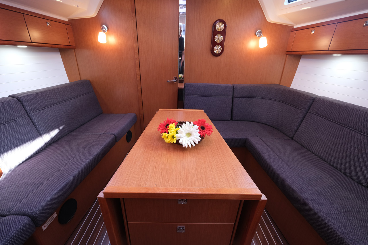 Photo #7 - Bavaria Cruiser 37 - 3 cab. (Crush) in Gocek - 29757