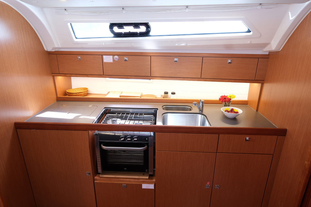 Photo #7 - Bavaria Cruiser 41 - 3 cab. (Marlin 3) in Gocek - 29759