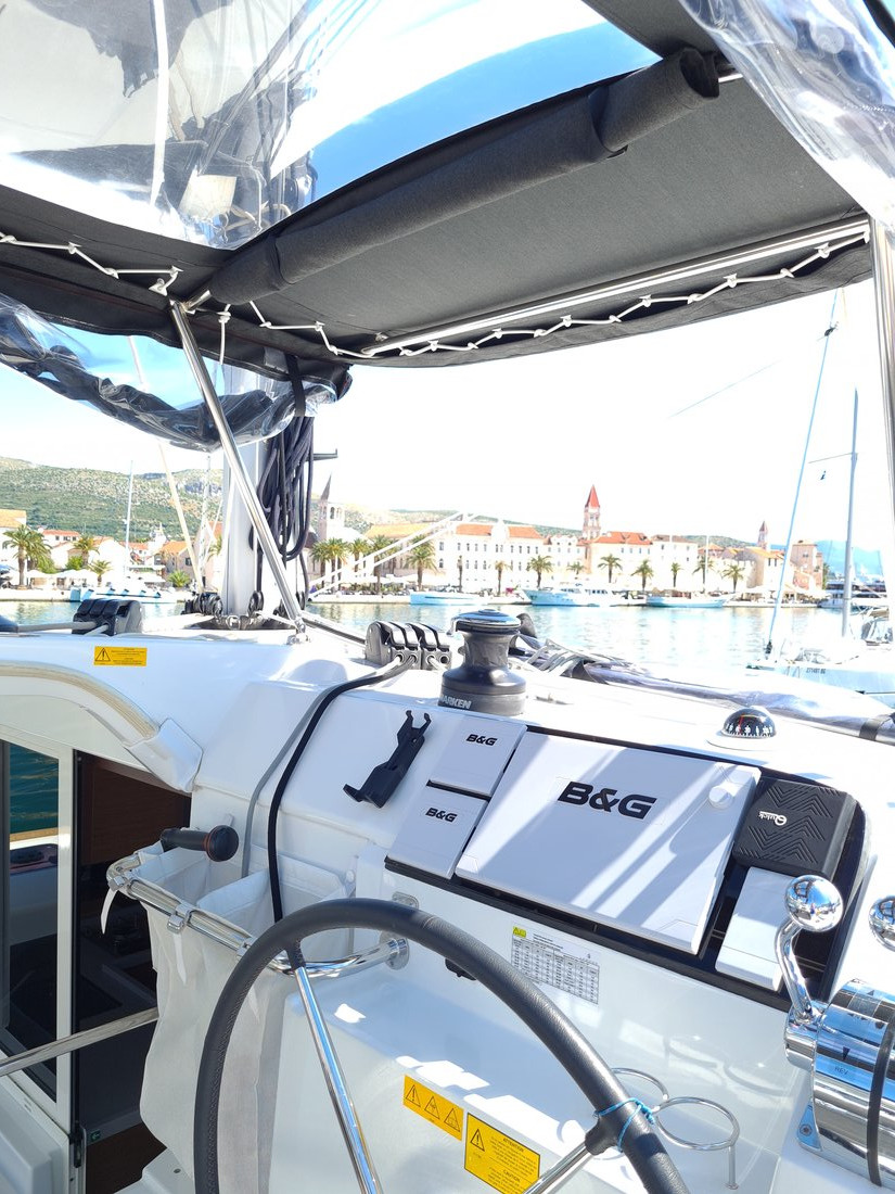 Photo #5 - Lagoon 40 - 4 + 2 cab (Sailing Point) in Trogir - 29761