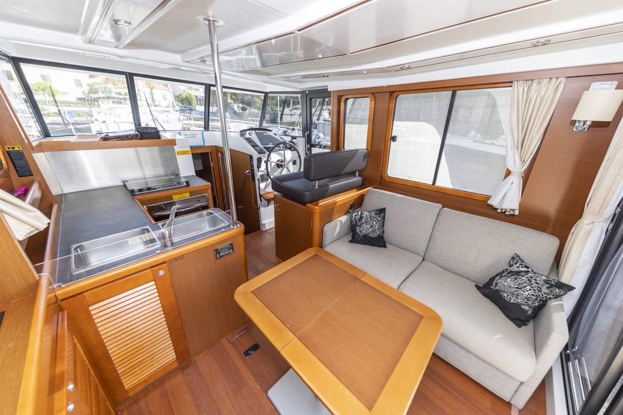 Photo #8 - Swift Trawler 34 Fly (Blue Sky) in Zadar - 29767