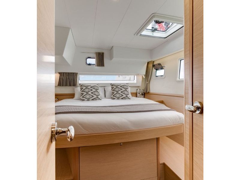 Photo #8 - Lagoon 42 - 4 + 2 cab. (Poseidon) in Primosten - 29787