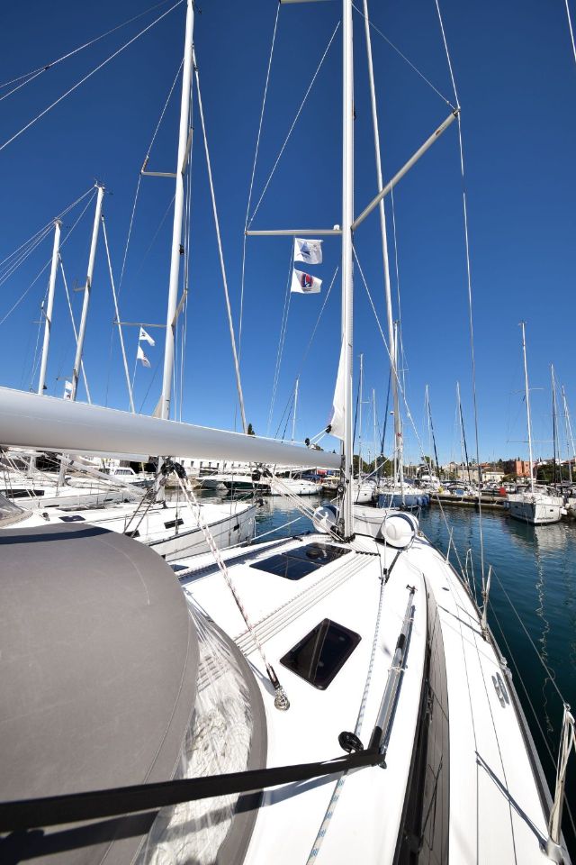 Photo #27 - Bavaria Cruiser 41 - 3 cab. (Nixie) in Zara - 29810