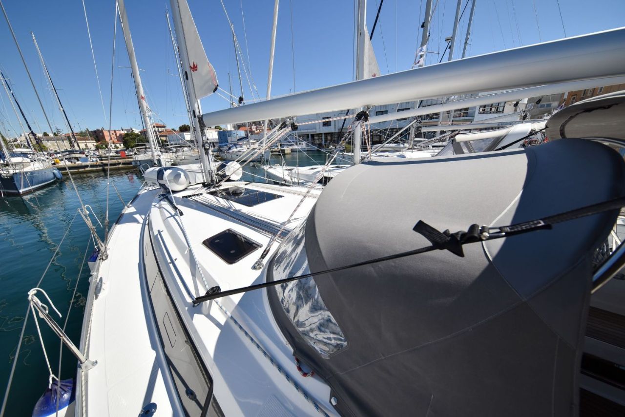Photo #29 - Bavaria Cruiser 41 - 3 cab. (Nixie) in Zara - 29810