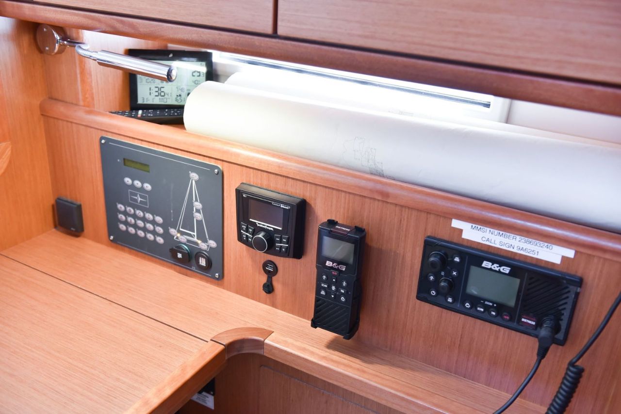 Photo #6 - Bavaria Cruiser 41 - 3 cab. (Nixie) in Zara - 29810