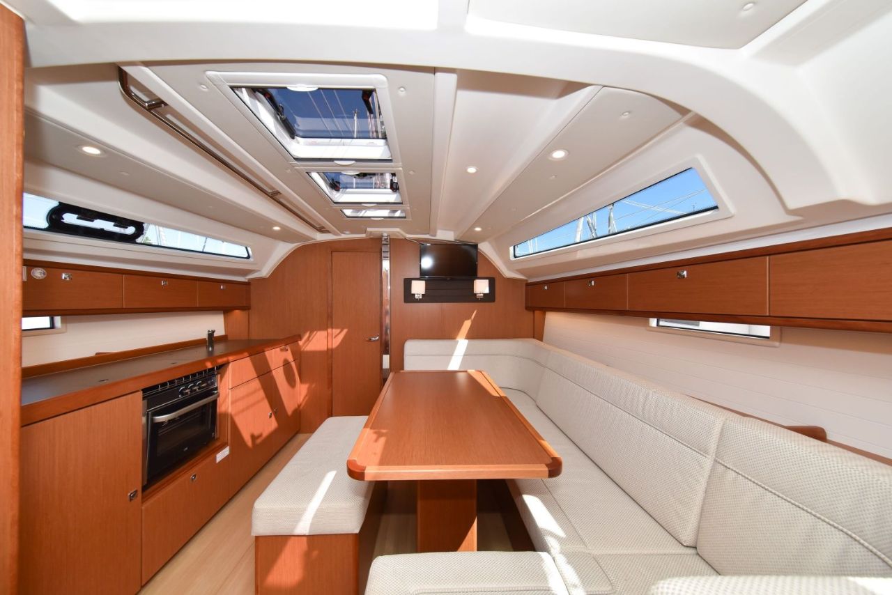 Photo #10 - Bavaria Cruiser 41 - 3 cab. (Nixie) in Zara - 29810