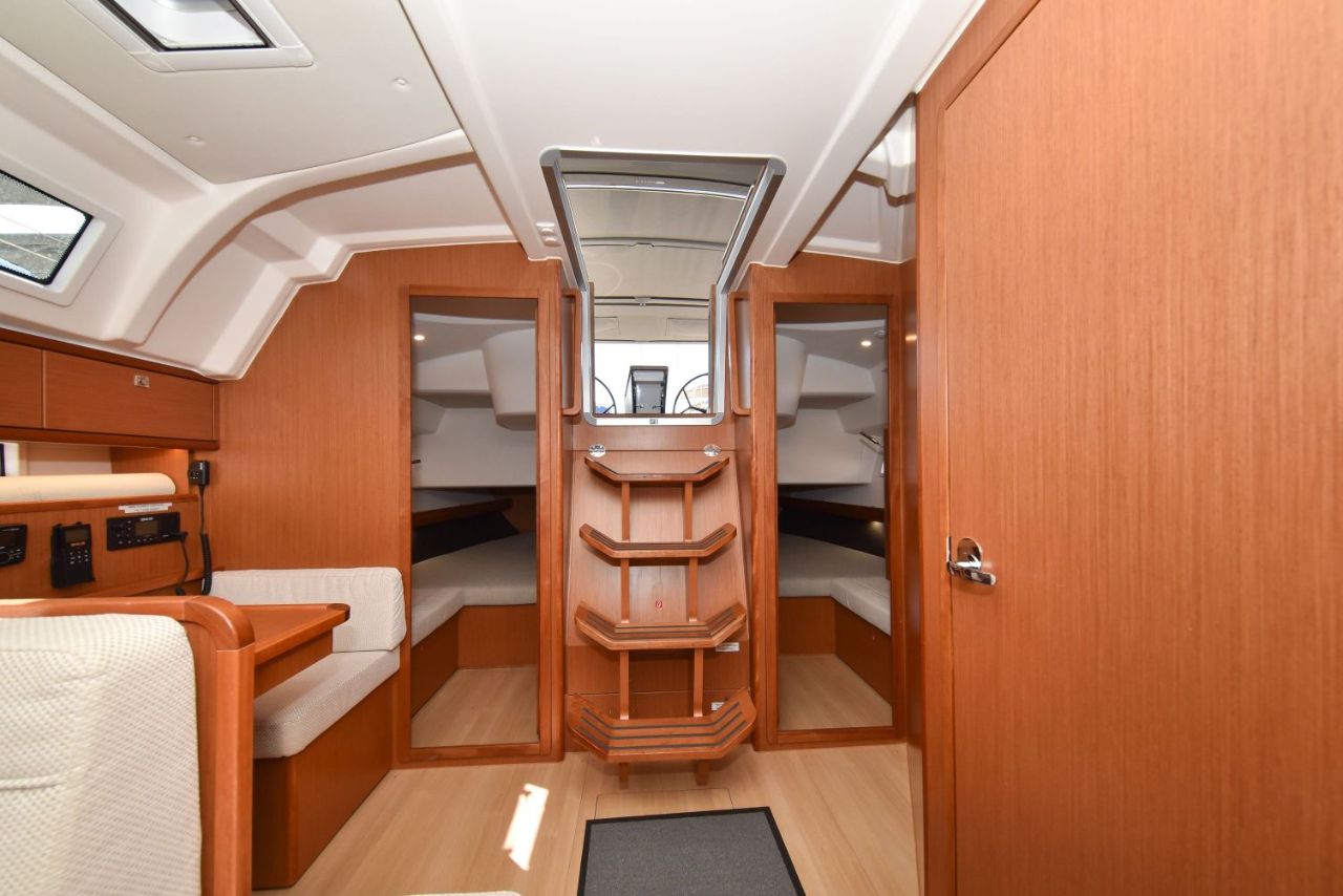 Photo #12 - Bavaria Cruiser 41 - 3 cab. (Nixie) in Zara - 29810