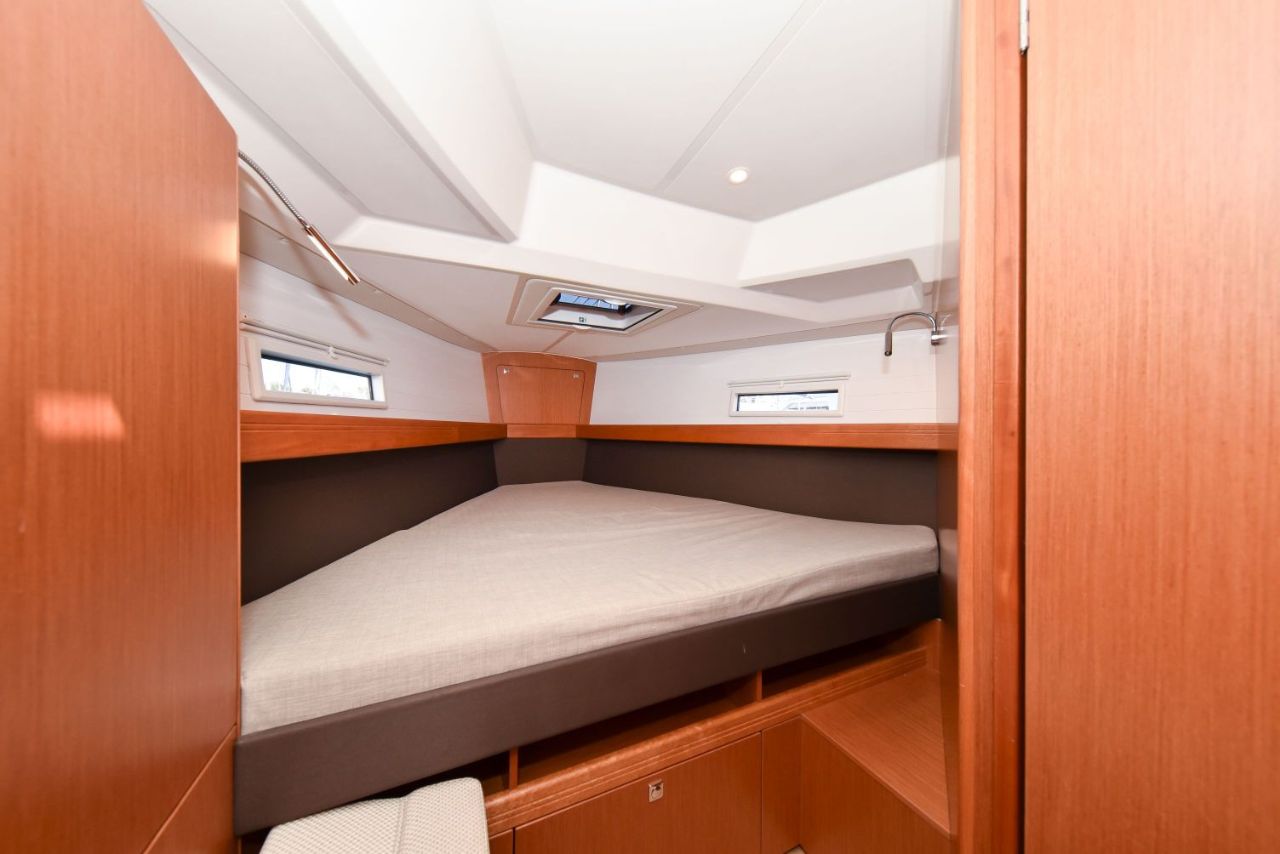 Photo #13 - Bavaria Cruiser 41 - 3 cab. (Nixie) in Zara - 29810