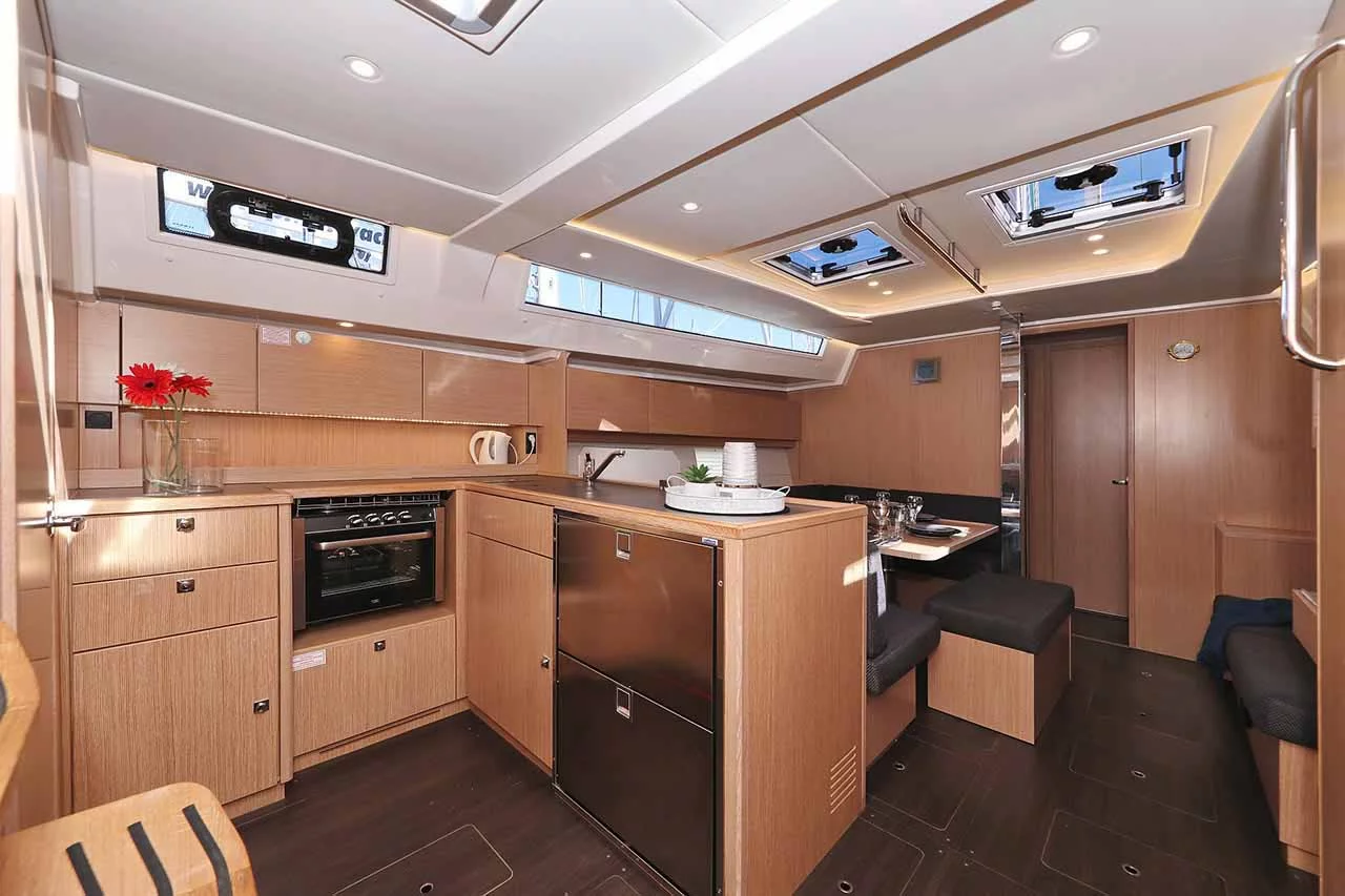 Bavaria C45 Holiday (A.HO.I. one)  - 10