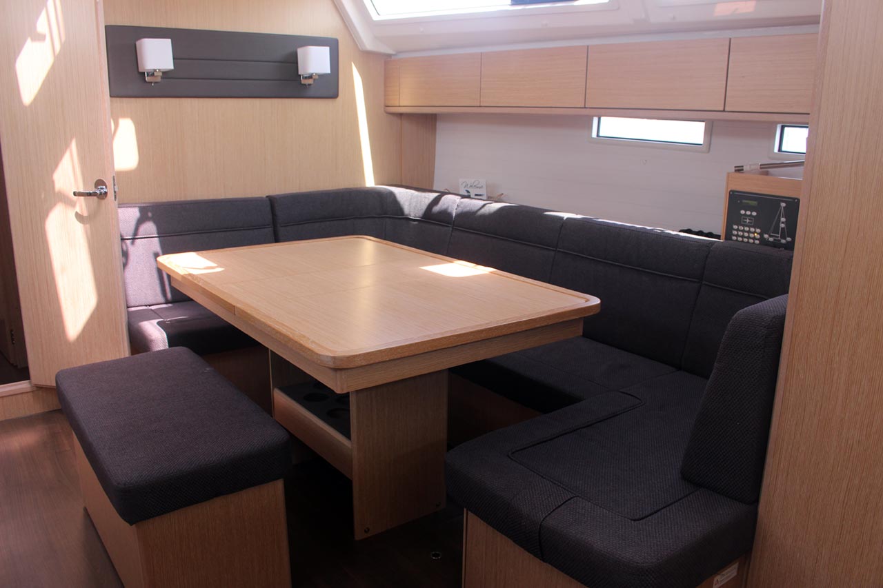 Photo #12 - Bavaria Cruiser 46 - 4 cab. (Divine) in Volos - 29816