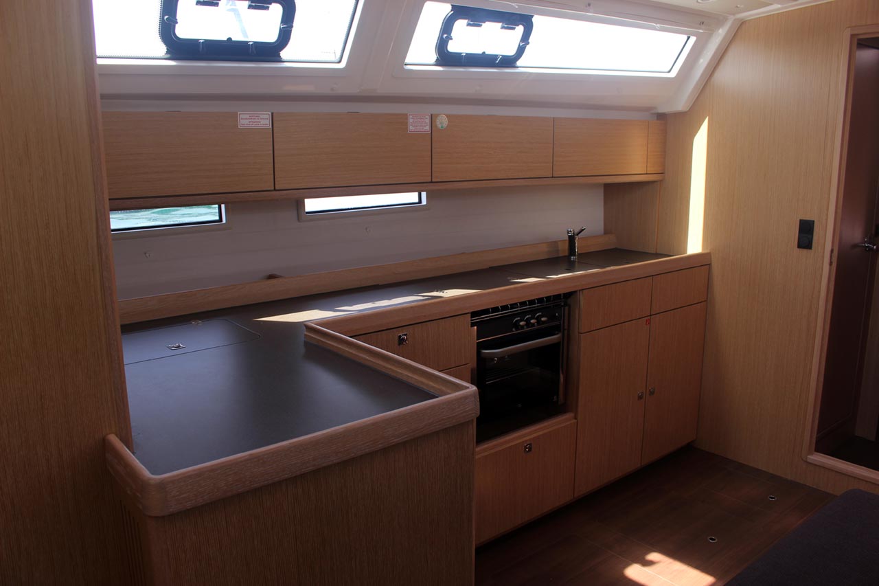 Photo #14 - Bavaria Cruiser 46 - 4 cab. (Divine) in Volos - 29816