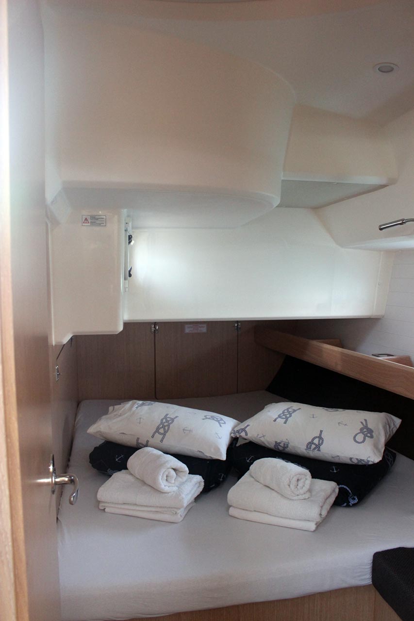 Photo #21 - Bavaria Cruiser 46 - 4 cab. (Divine) in Volos - 29816