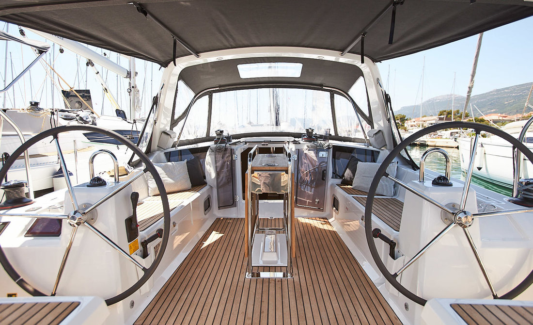 Photo #4 - Oceanis 41.1 (Ema III) in Kastela - 29821