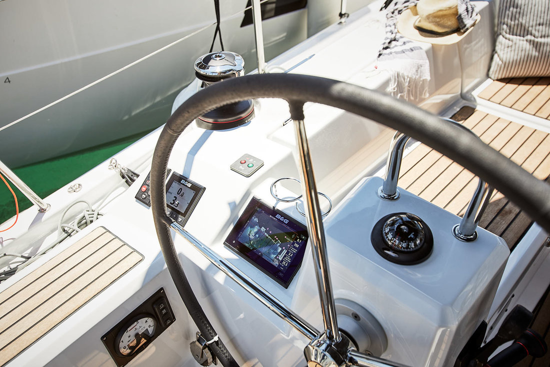 Photo #5 - Oceanis 41.1 (Ema III) in Kastela - 29821