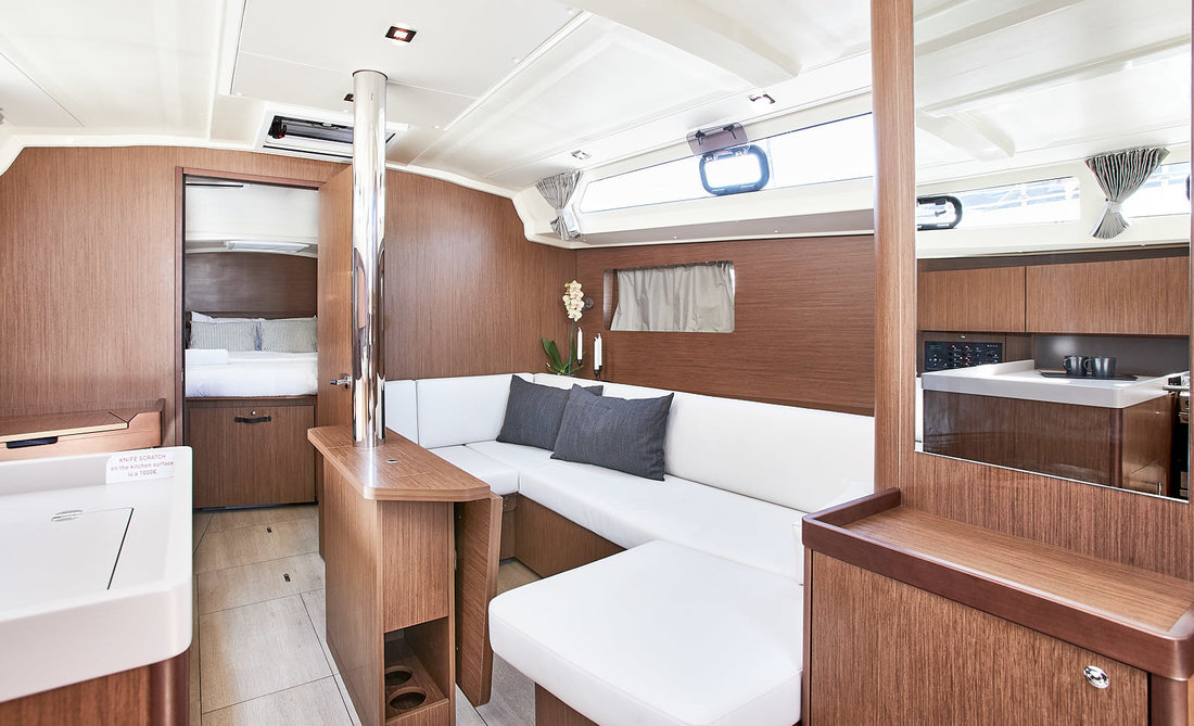 Photo #8 - Oceanis 41.1 (Ema III) in Kastela - 29821