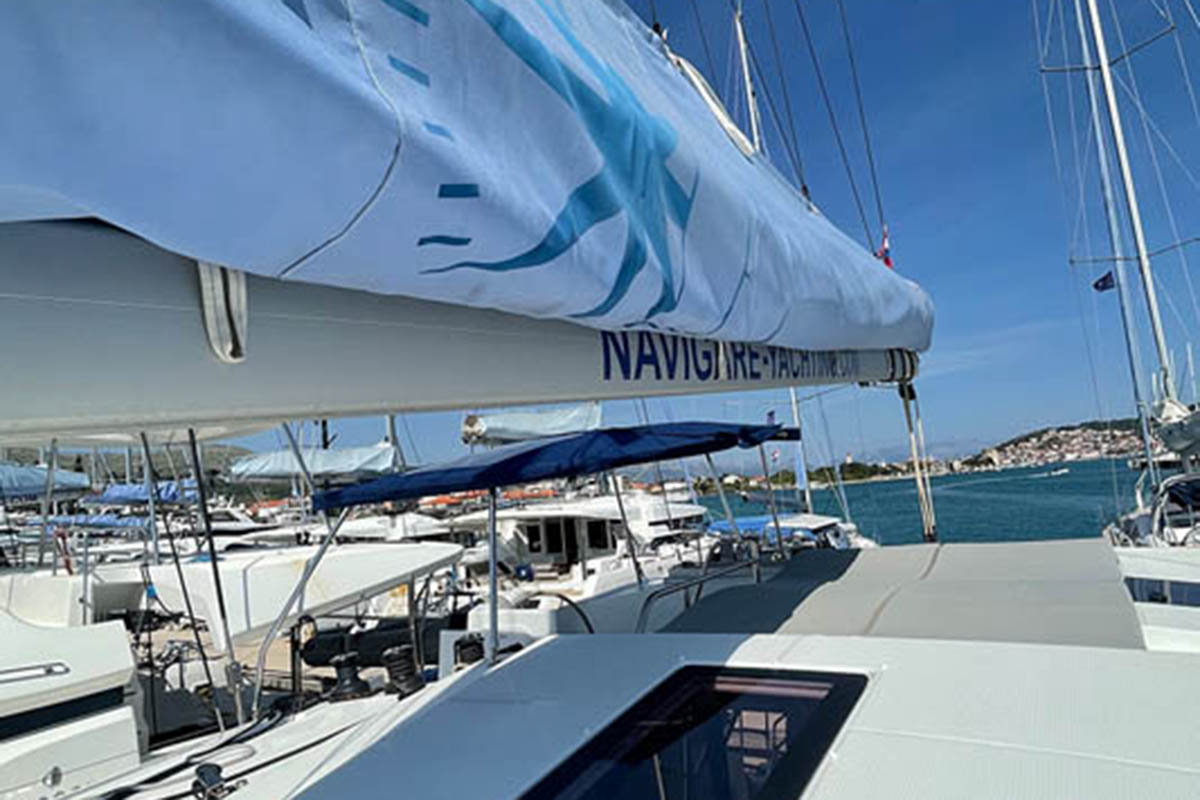 Photo #7 - Fountaine Pajot Astrea 42 - 4 + 2 cab. (Barramundi III) in Trogir - 29853
